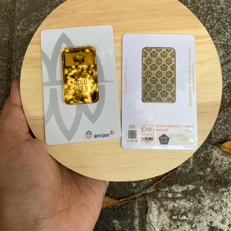 replika logam mulia 4 gram bolak balik bahan tebal replika LM cocok untuk pajangan