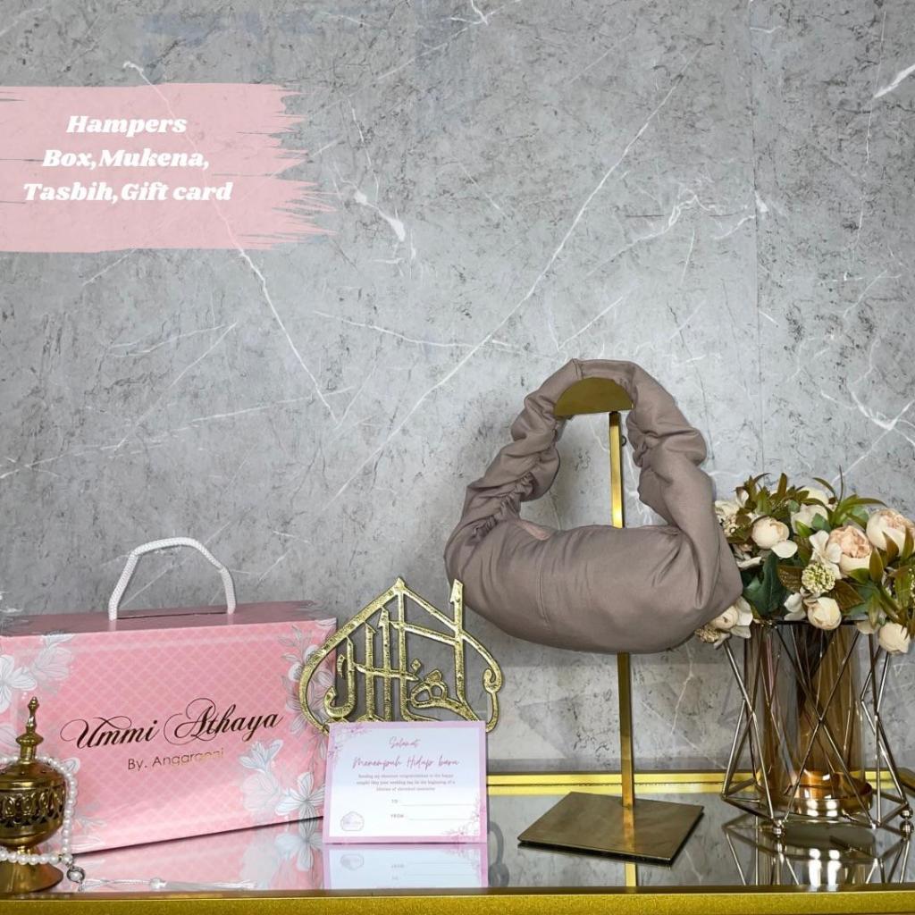 

Ummi Athaya - Hampers Box Premium Mukena Katun Mikro Dewasa Exclusive Gift
