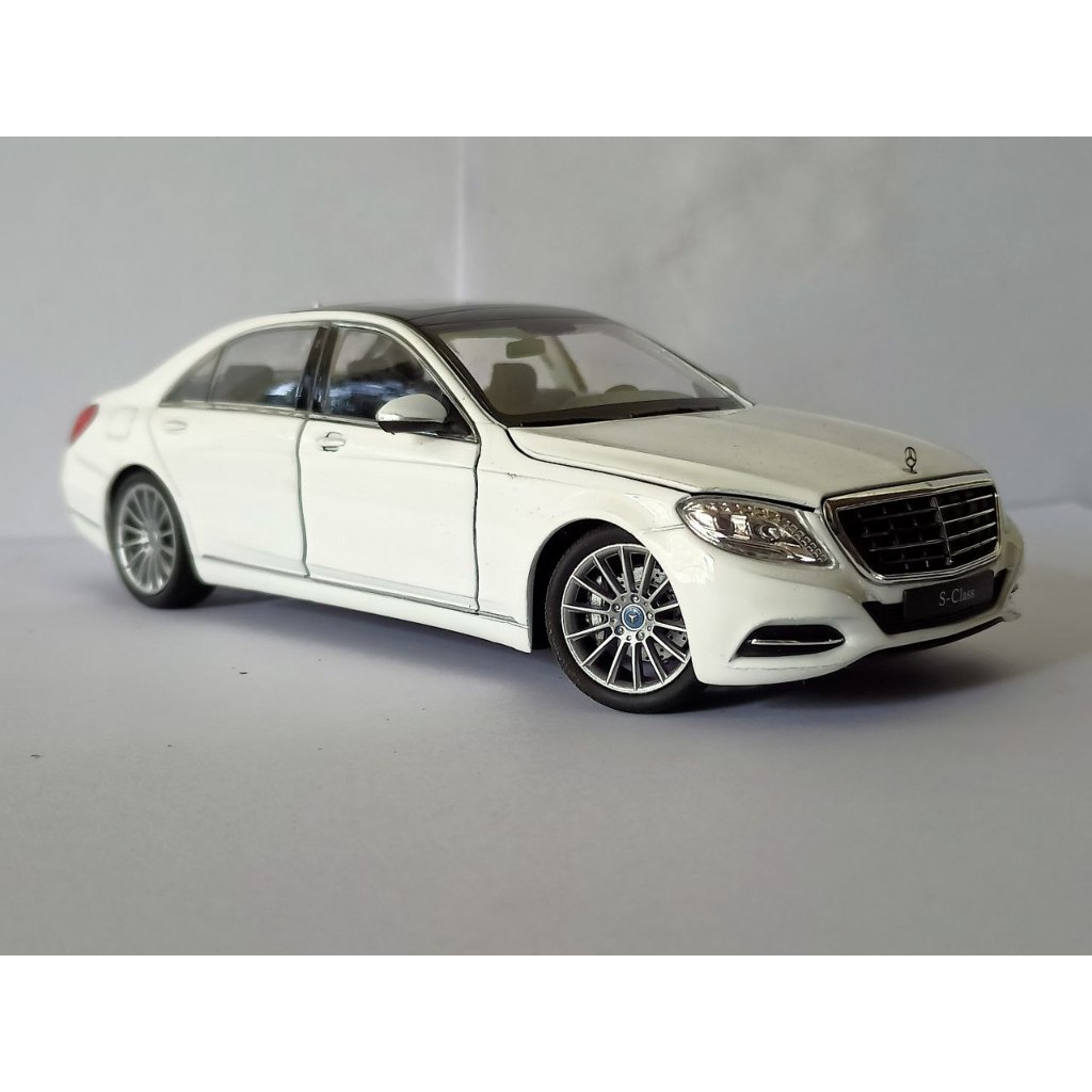 Diecast Mobil Mercedes Benz S Class putih hitam  minaitur mobil welly 1:24