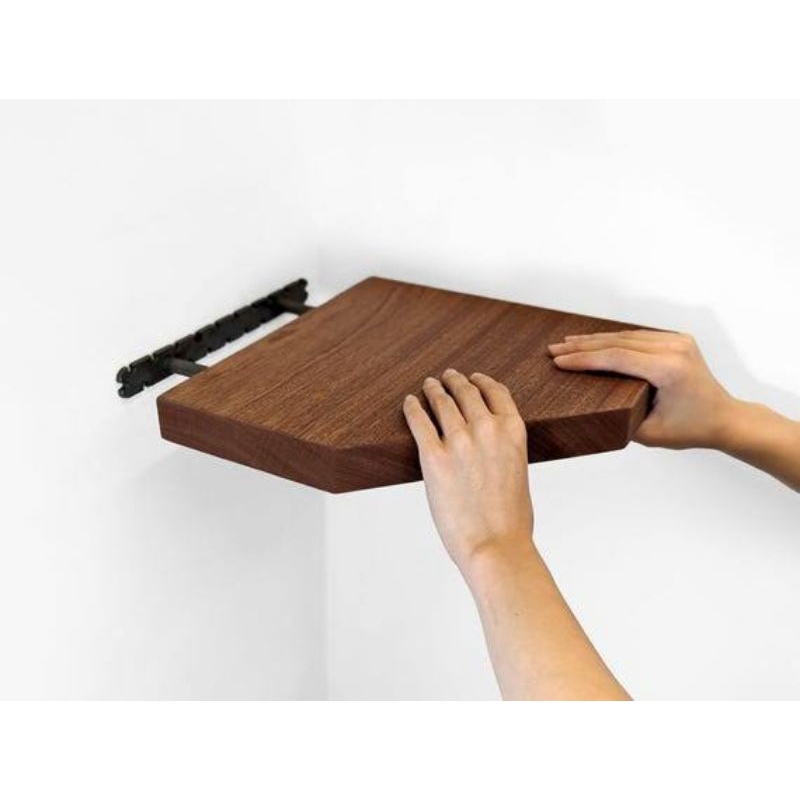 Bracket dan Rak Dinding Kayu Ambalan