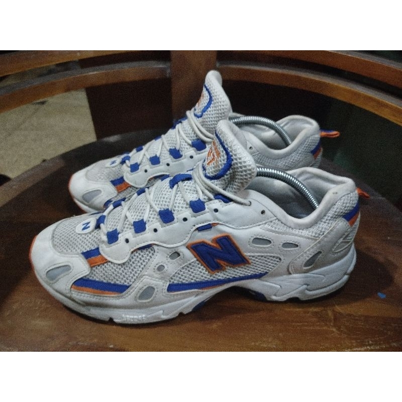 NB 827 Abzorb Blue Orange Size 45,5(29,5)