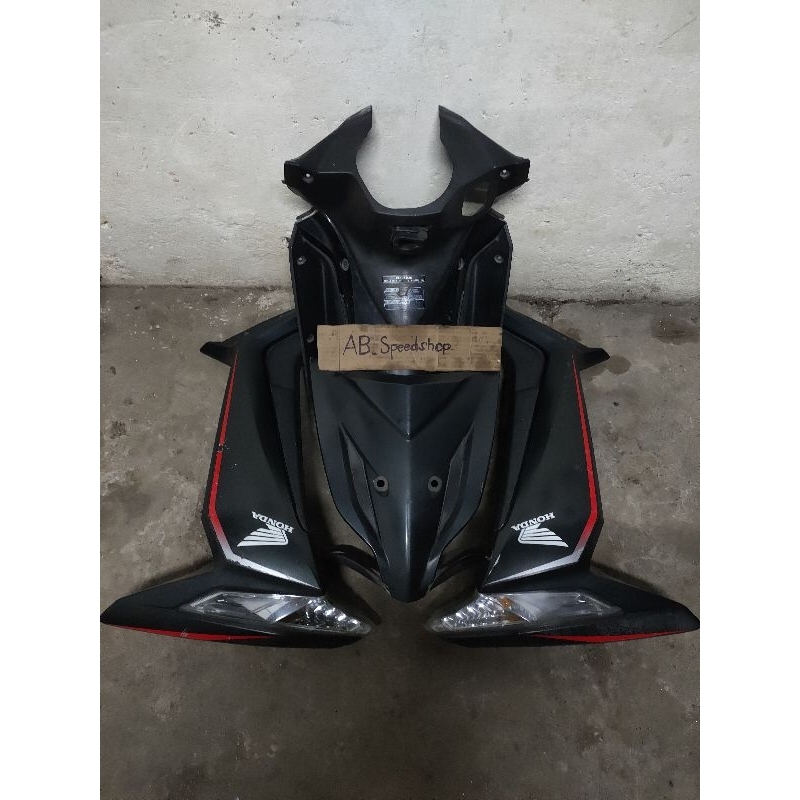 cover sayap depan satu set supra x 125 fi k41 KYZ original