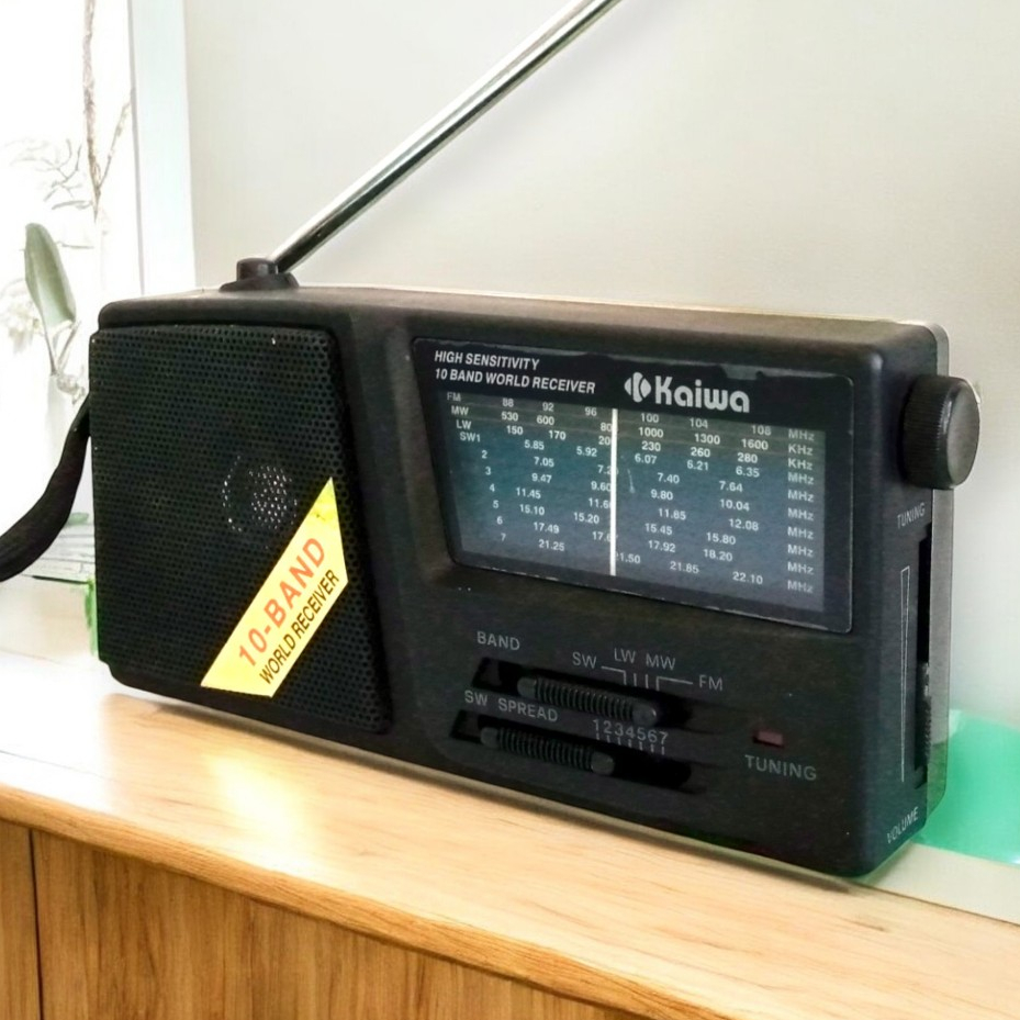 Radio FM AM SW LW Radio Portable KA798 Warna Hitam