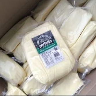 

Keju Mozzarella perfetto 1kg exp 2/2025
