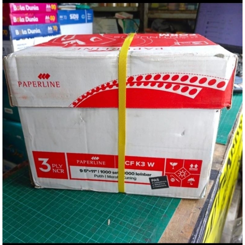 

Paperline Continuous Form Kertas Komputer K3 W Utuh / CF K3 W PRS (Bagi 2) uk 9,5 x 11"- Box isi 1000 Sets.