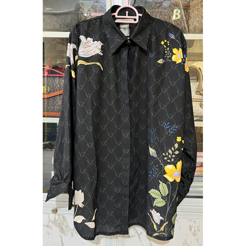 SOLD--PL VZ Primrose Top Black