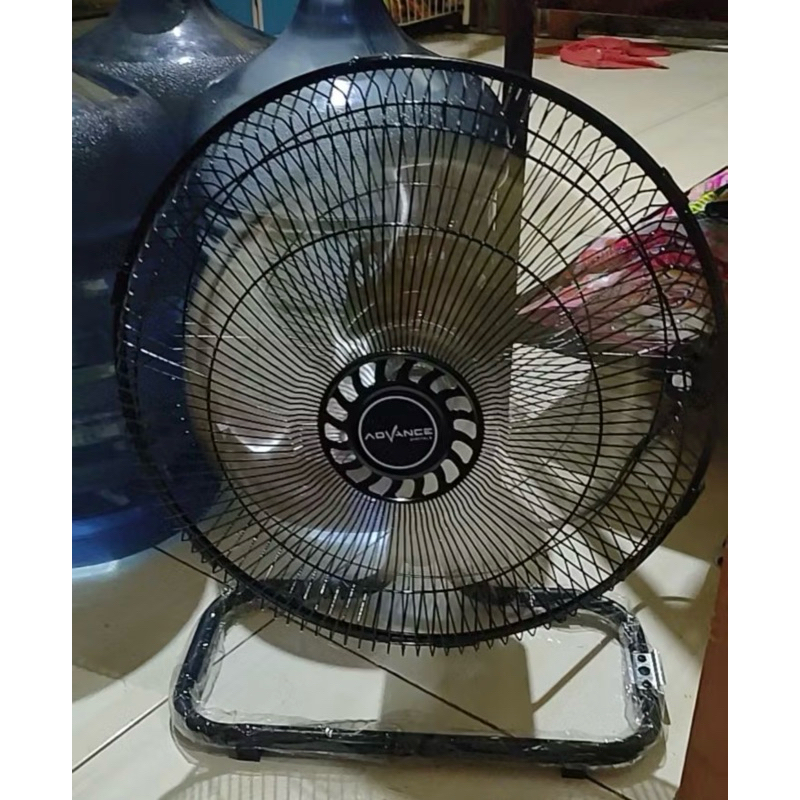 Kipas angin meja TDS-12 Advance bahan besi 12 inch