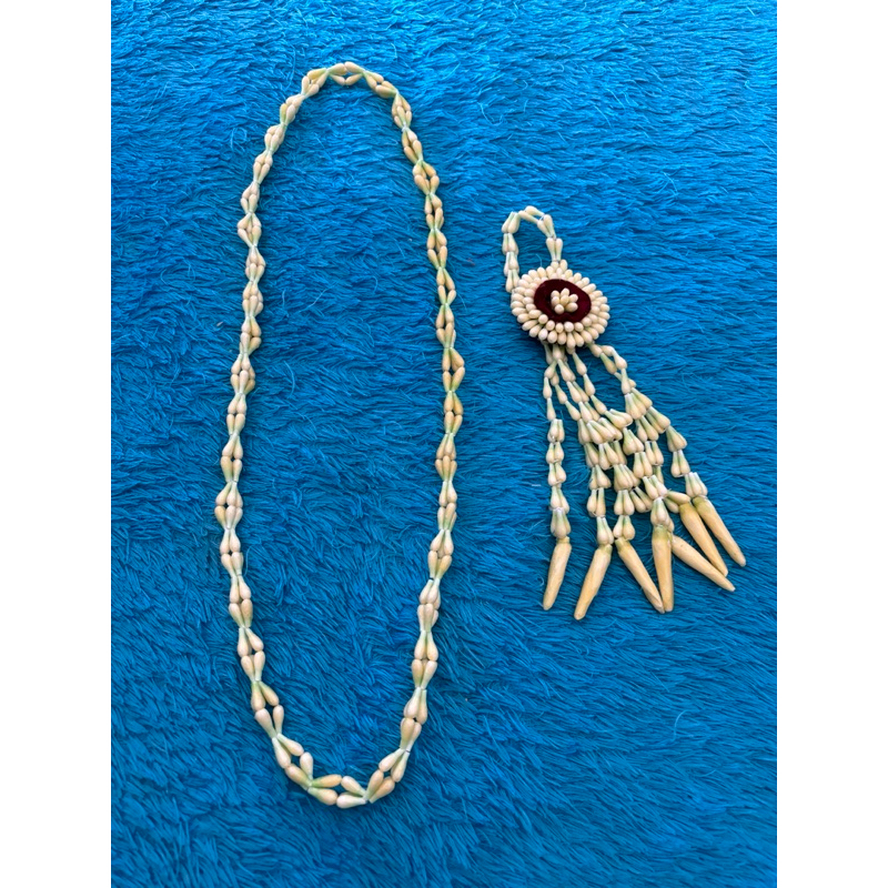 melati palsu kalung dan kolong keris