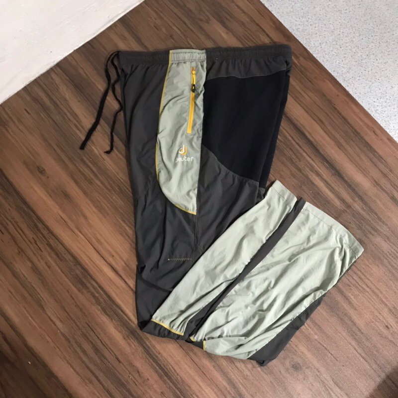 celana outdoor Deuter size XL second bekas