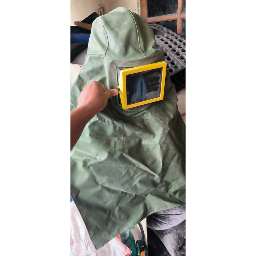 Helm sandblasting Blue Eagle NP503