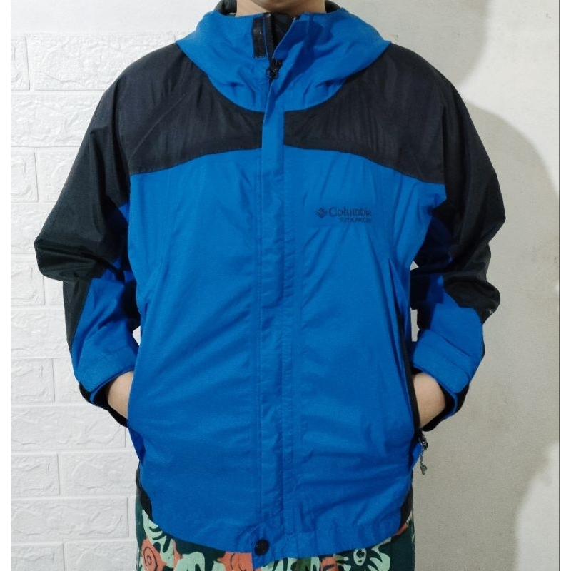 Jaket Outdoor Columbia Titanium