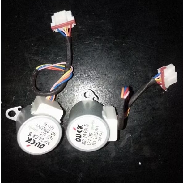 Motor Swing AC merk Midea AUX MP24GA5