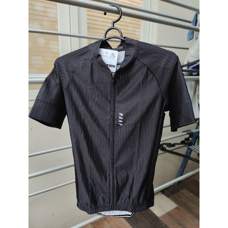 JERSEY SEPEDA 'MAAP' UNISEX PRELOVED