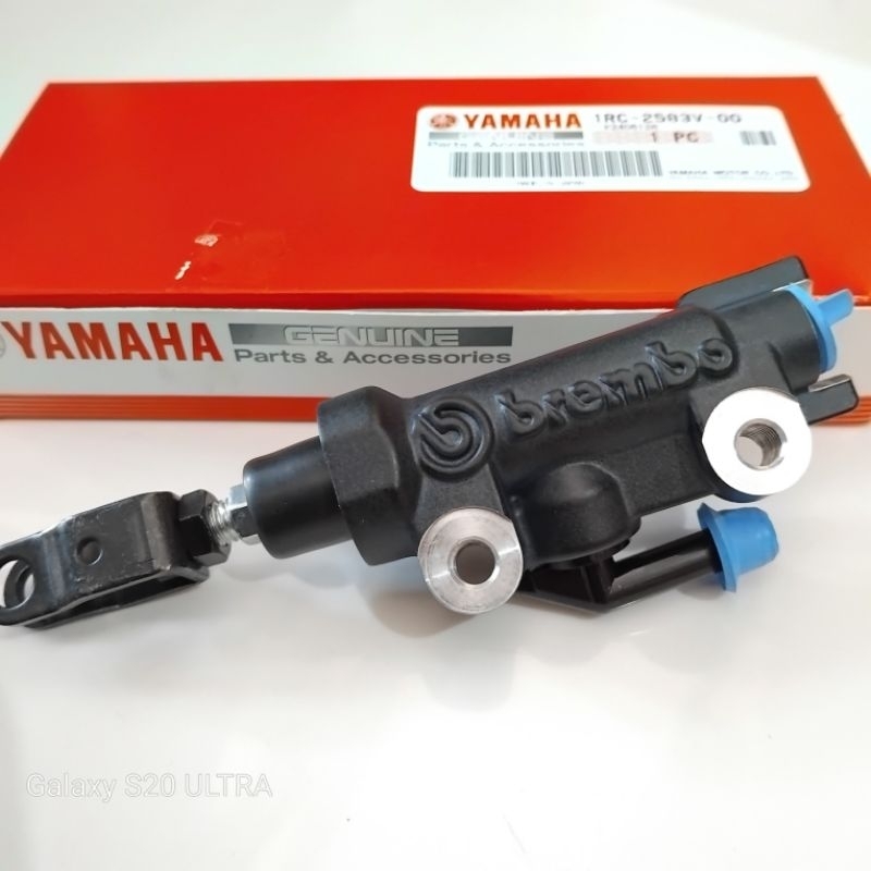 Master rem belakang brembo r1 pnp ninja original