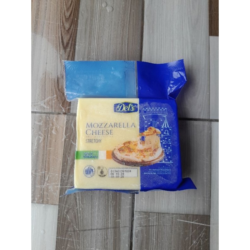 

Del's Keju Mozarella 250gr/keju Mozzarella/ keju enak / zivi frozen food