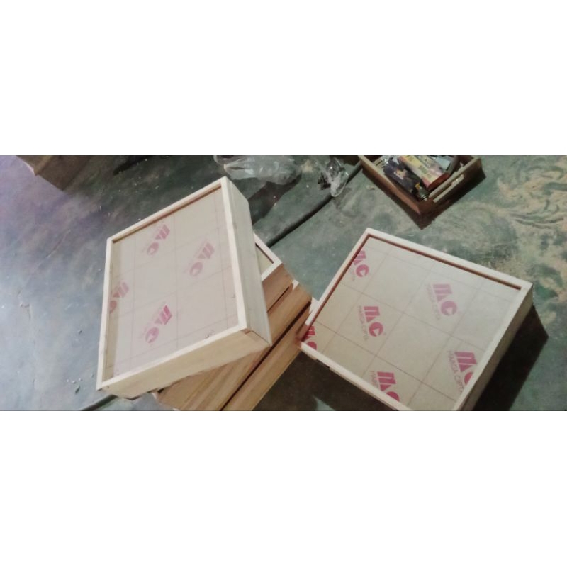 custom box sekat tutup akrilik + kaki murah