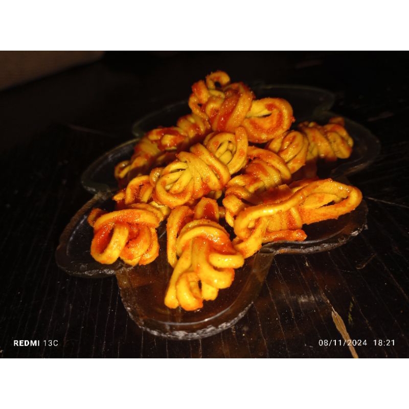 

Camilan - Makanan Ringan - Mie Iket