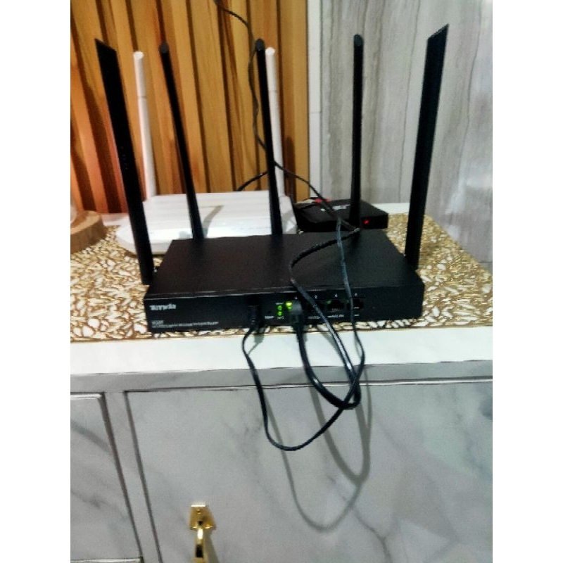 Router tenda w20e ac1350
