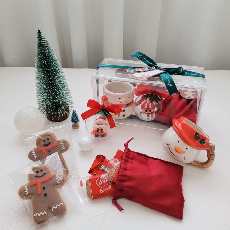 

iKado x Fleurmadecorner - SANTA - Hampers Natal - Christmas Hampers