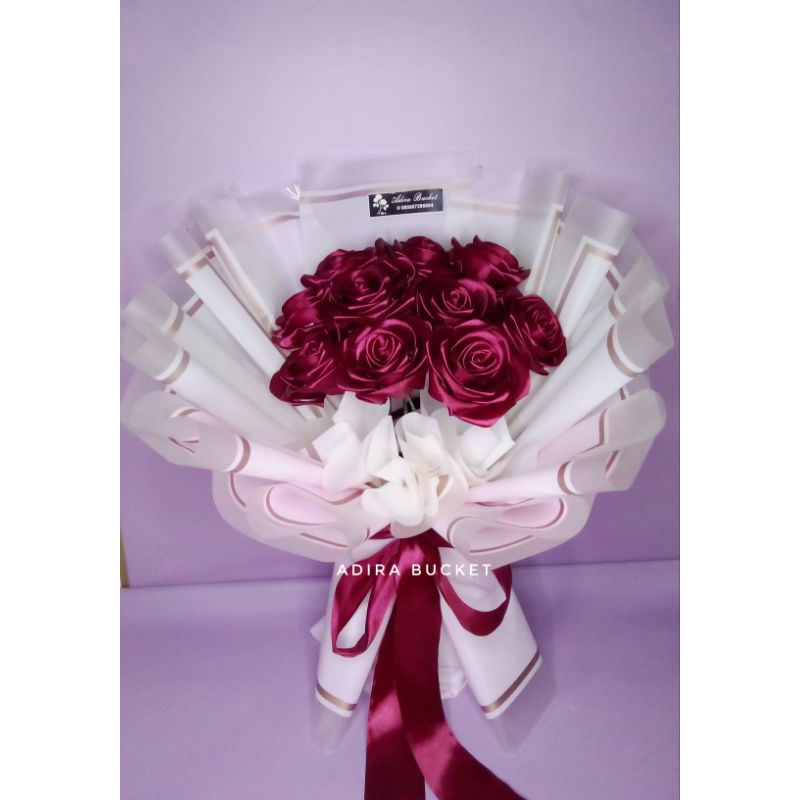 

Bucket Pita Satin 10 kuntum