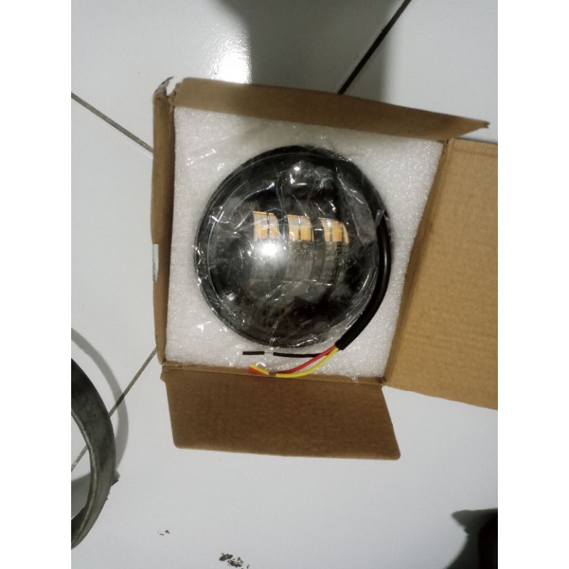 lampu daymaker c70 vespa bulat UK 4,5 inch