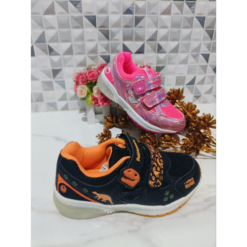 SEPATU ANAK BUBBLE GUMMERS