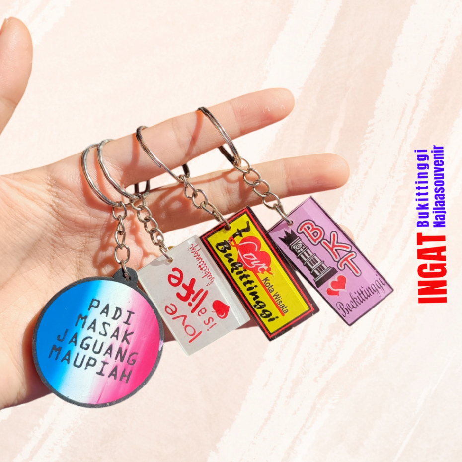 GANTUNGAN KUNCI BUKITTINGGI/GANTUNGAN KHAS MINANG/GANTUNGAN KUNCI KHAS BUKITTINGGI/SOUVENIR BUKITTIN