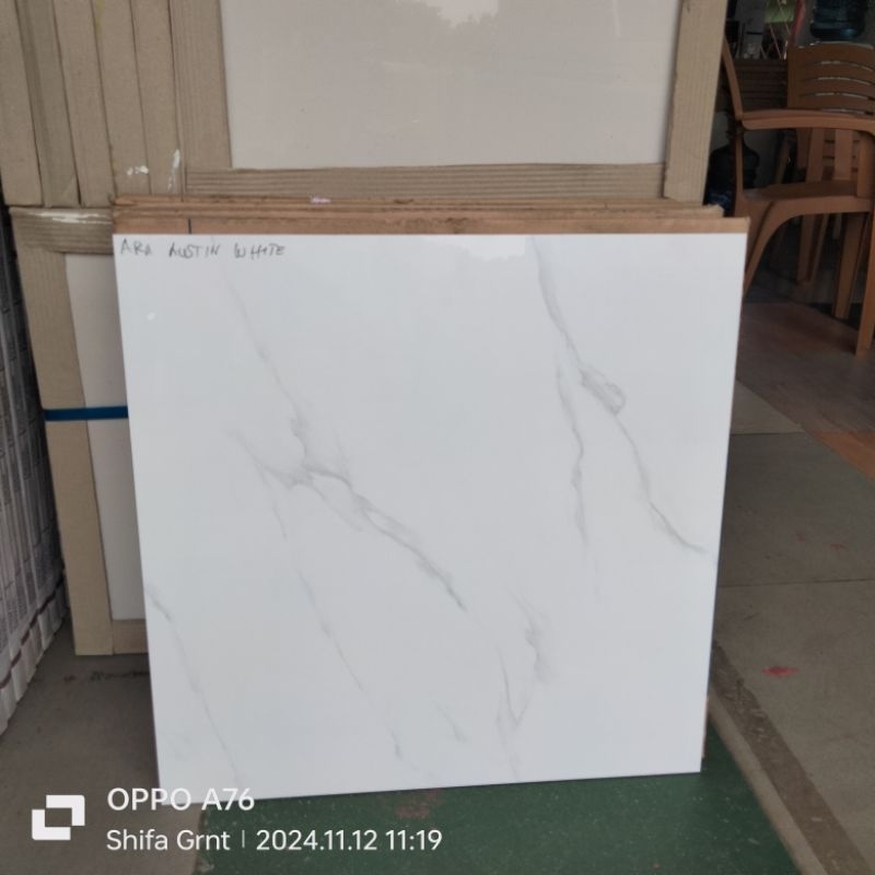 Granit lantai 60x60. Austin White/Ara Granit