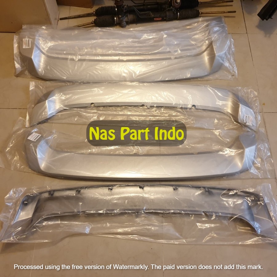 Garnish Garnis Bemper Bumper Depan Asli Mitsubishi All New Pajero Sport Tahun 2016 up