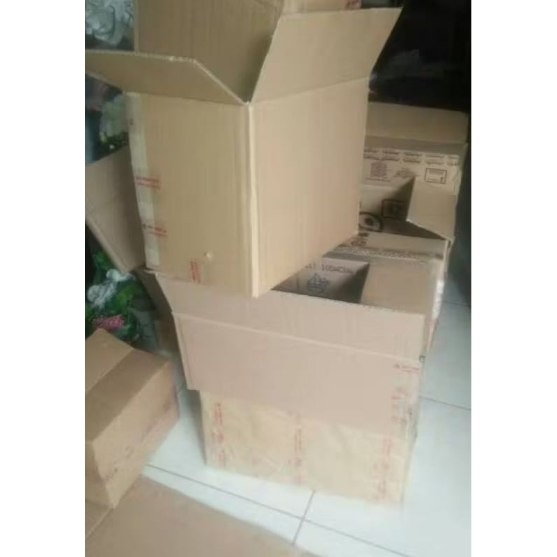 

KARDUS PACKING AND bablewarrp