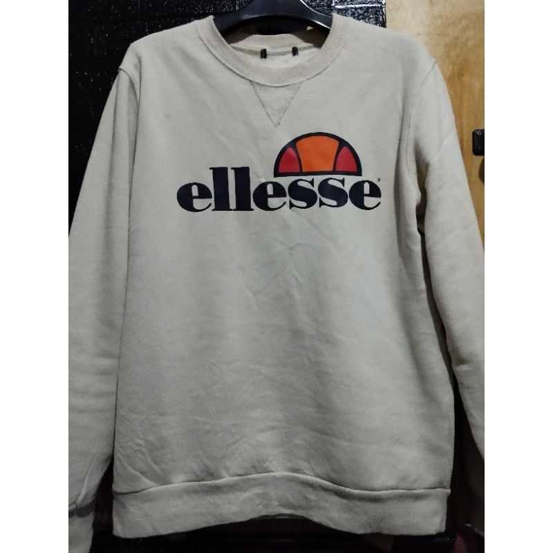 CREWNECK/CN ELLESSE FASHION SECOND ,KONDISI  95℅