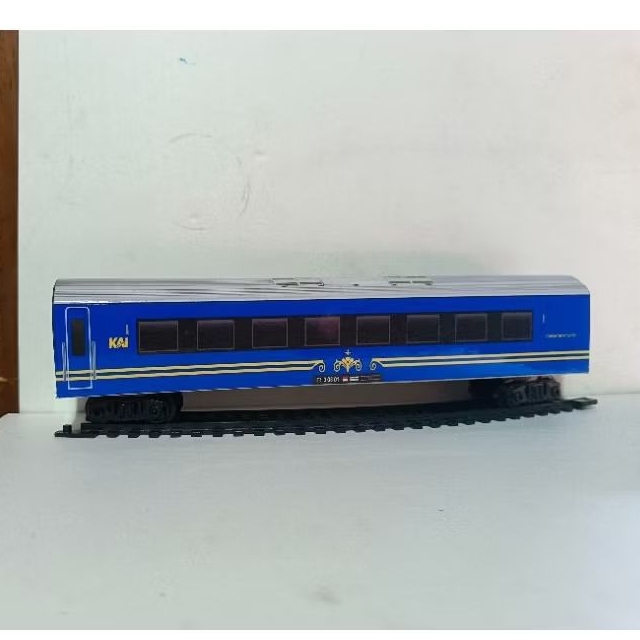 gerbong KAI compartemen