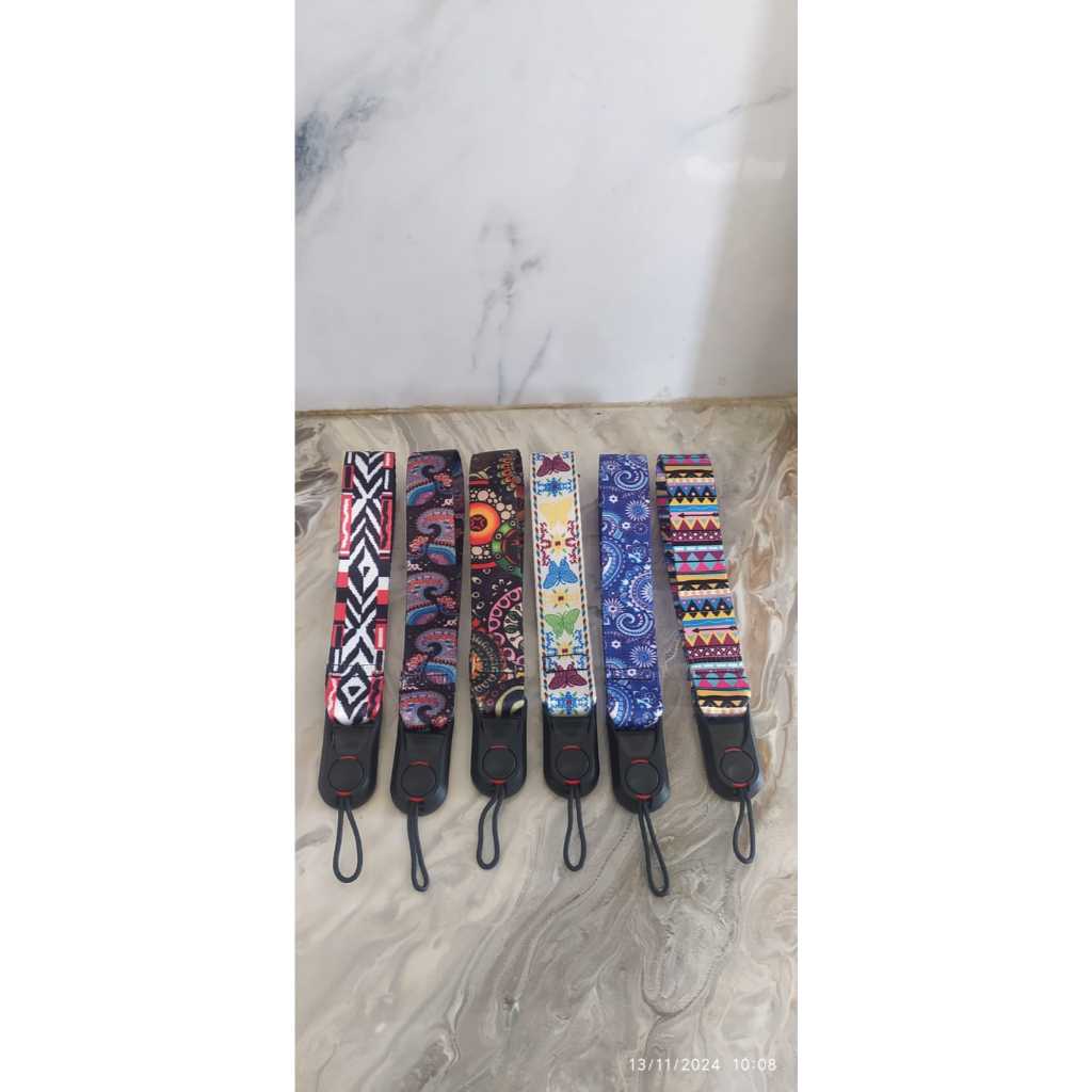 Strap Kamera GN Maja Camera Strap hand model motif kekinian