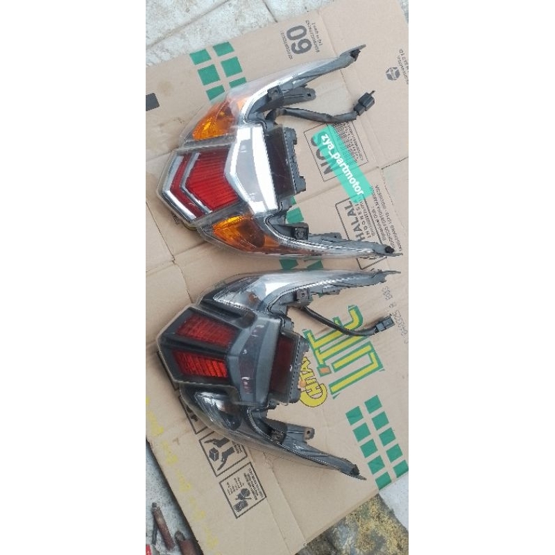 lampu stop/lampu belakang yamha xeon gt 125 xeon rc xeon karbu original copotan