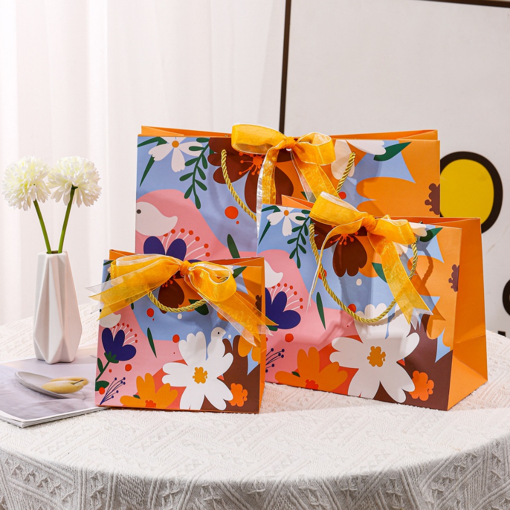 

PREMIUM Paperbag Motif Spring Season + Pita Tebal Tas Kado Souvenir Hadiah