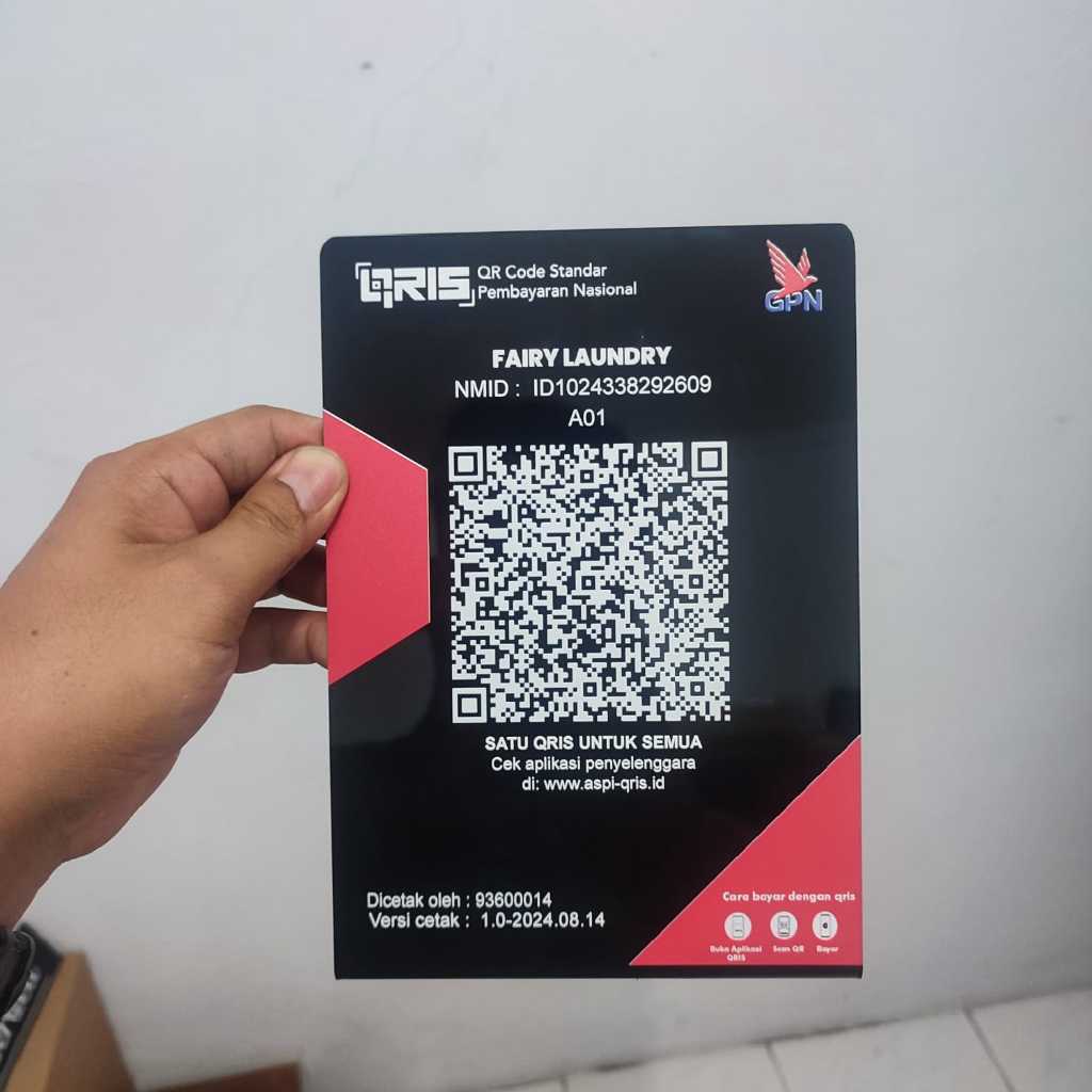 

CUSTOM QRIS DI AKRILIK MURAH UKURAN A5 DAN A6 BACKGROUND HITAM