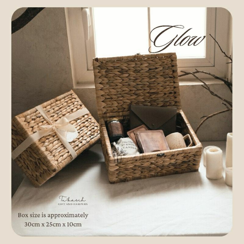 

GLOW Set - New Year Hampers, Holiday & Christmas Hampers Season's Greetings Hampers. Gifts Tahun Baru dan Natal.