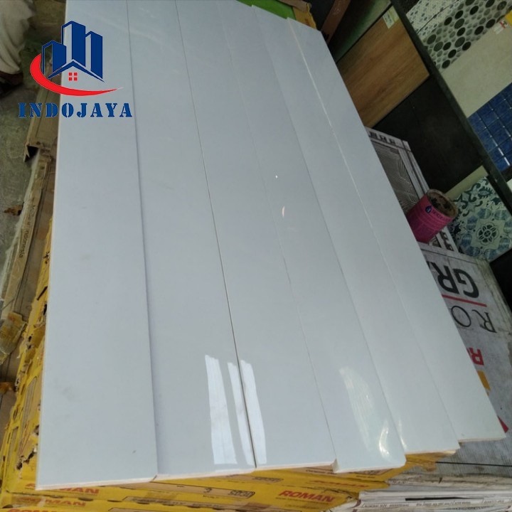 granit/keramik list plint putih  polos 10x60 plint dinding custom