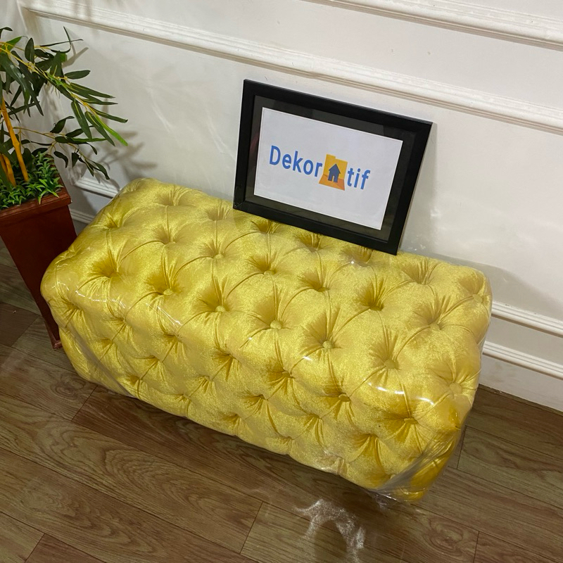 Sofa Stool Panjang kotak Kancing Sofa Tamu Sofa Santai Sofa Classic modern Sofa Aesthetic