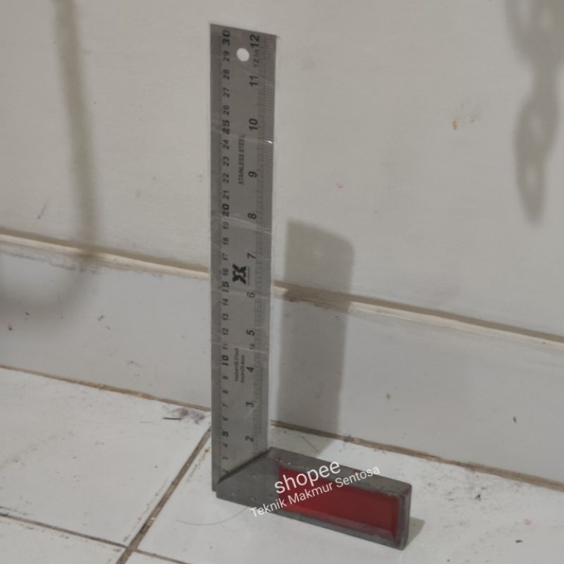 

Penggaris Siku Tukang 30 cm TEBAL KUAT Siku L Meter Sudut 12 Inch