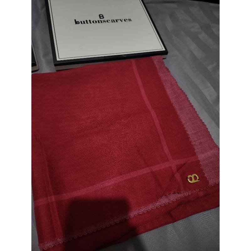 voal basic buttonscarves maroon