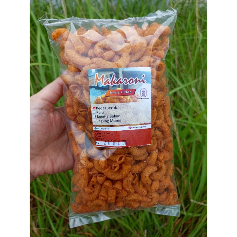 

Makaroni Ngenahen (Rasa Pedas Daun Jeruk)