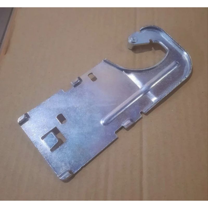 Engsel Kulkas Bawah 1