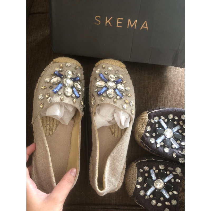 preloved sepatu skema newlike