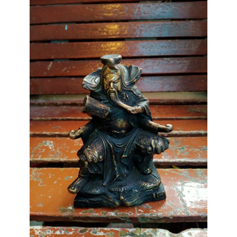 patung Budha Kuningan unik