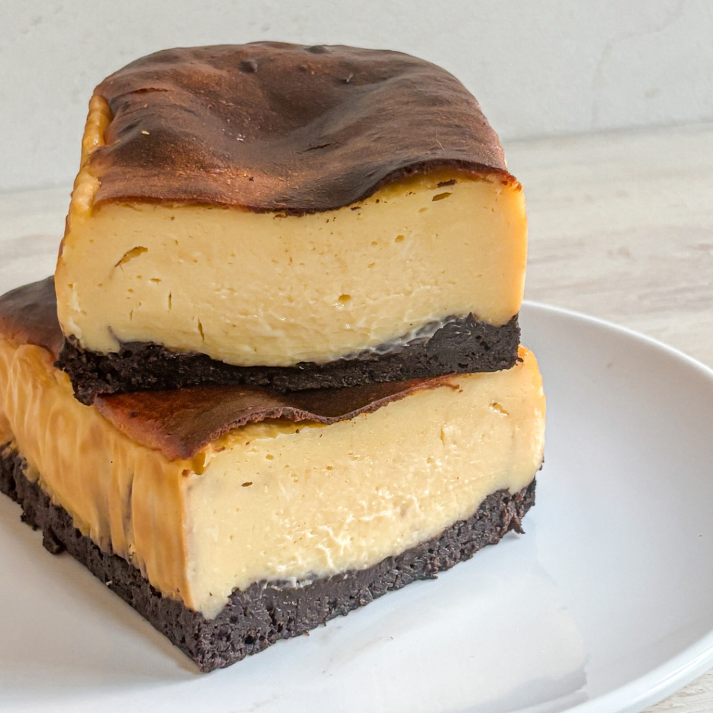 

BURN CHEESECAKE BROWNIES | All Bake Cirebon