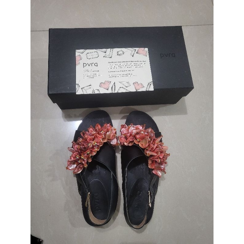 PVRA CAVVAMI BLACK RUNWAY COLLECTION SIZE 39
