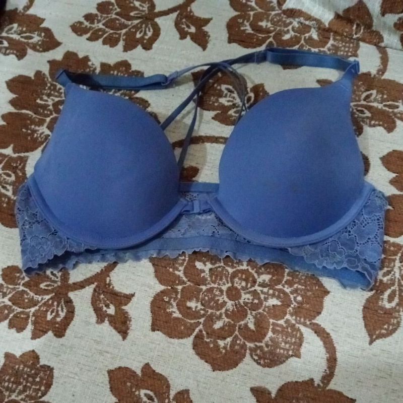 LA SENZA BRA 34/75CODEL DILANG KANCING DEPAN ADA KAWAT BUSA SEDANG 34/75B