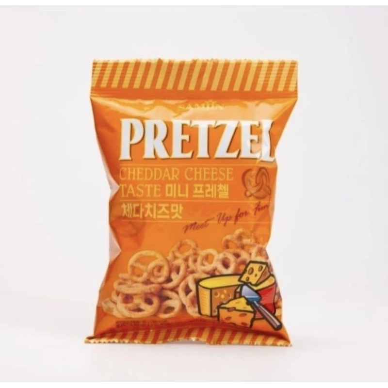 

SAMJIN Pretzel korea Cheddar Cheese Biskuit Keju 85 Gram