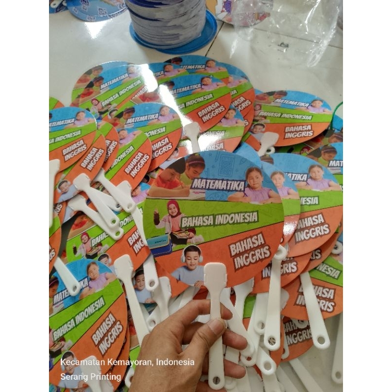 KIPAS TANGAN CUSTOM, UNDANGAN KIPAS SOUVENIR, HANDFAN KPOP, KIPAS PROMOSI, SOUVENIR MURAH, KIPAS CUS